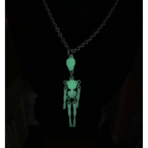 Skeleton Necklace Moveable Limb Steampunk Punk Skull Glow In The Dark Necklace - Picture 3 of 13